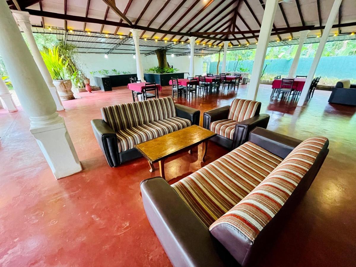 Tishan Holiday Resort Polonnaruwa Exteriör bild