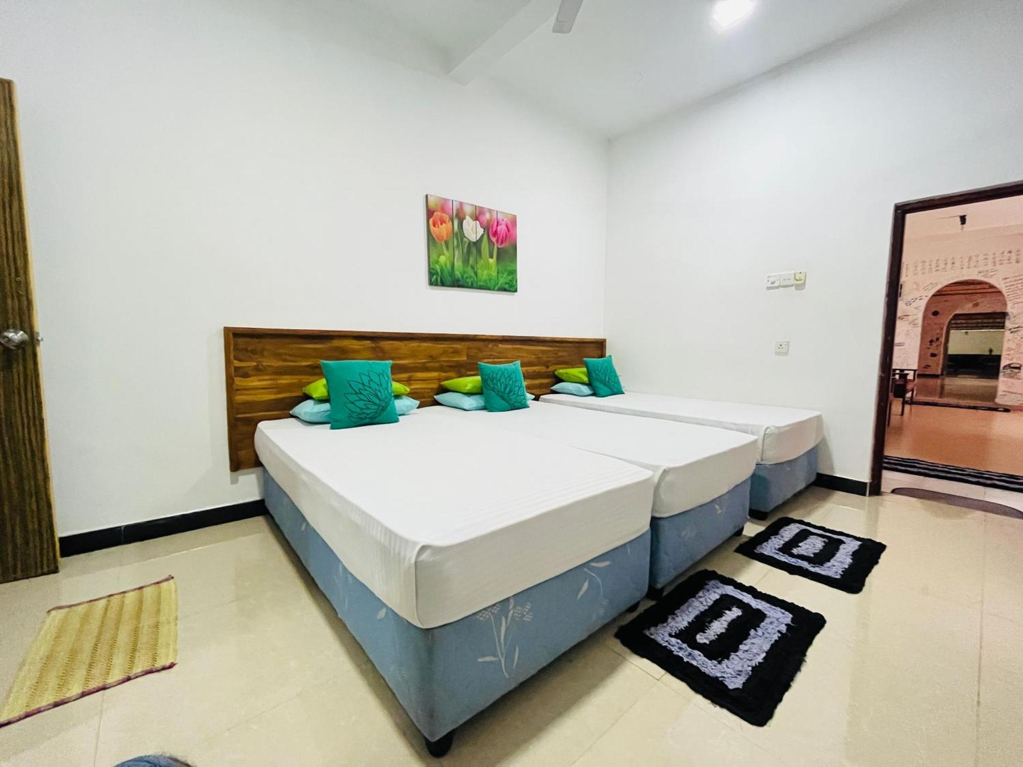 Tishan Holiday Resort Polonnaruwa Rum bild